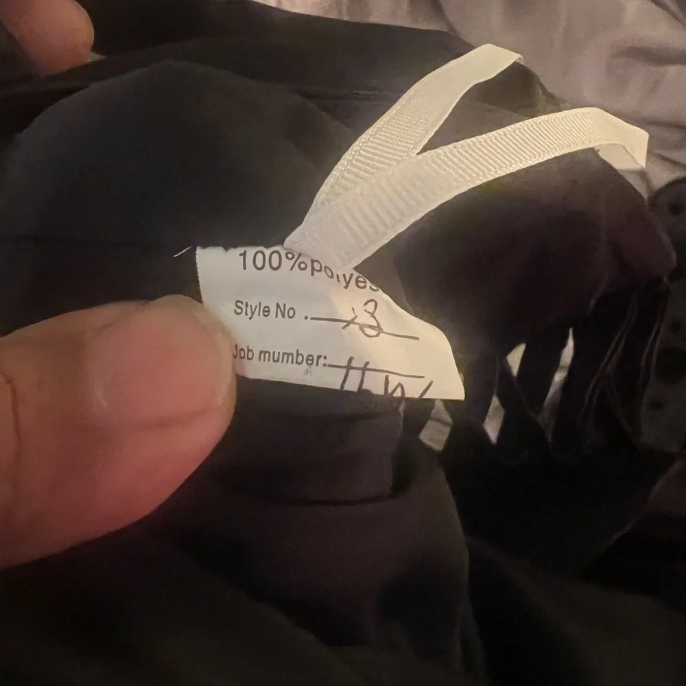 Elegant Black Satin Dress - Picture 5 of 12